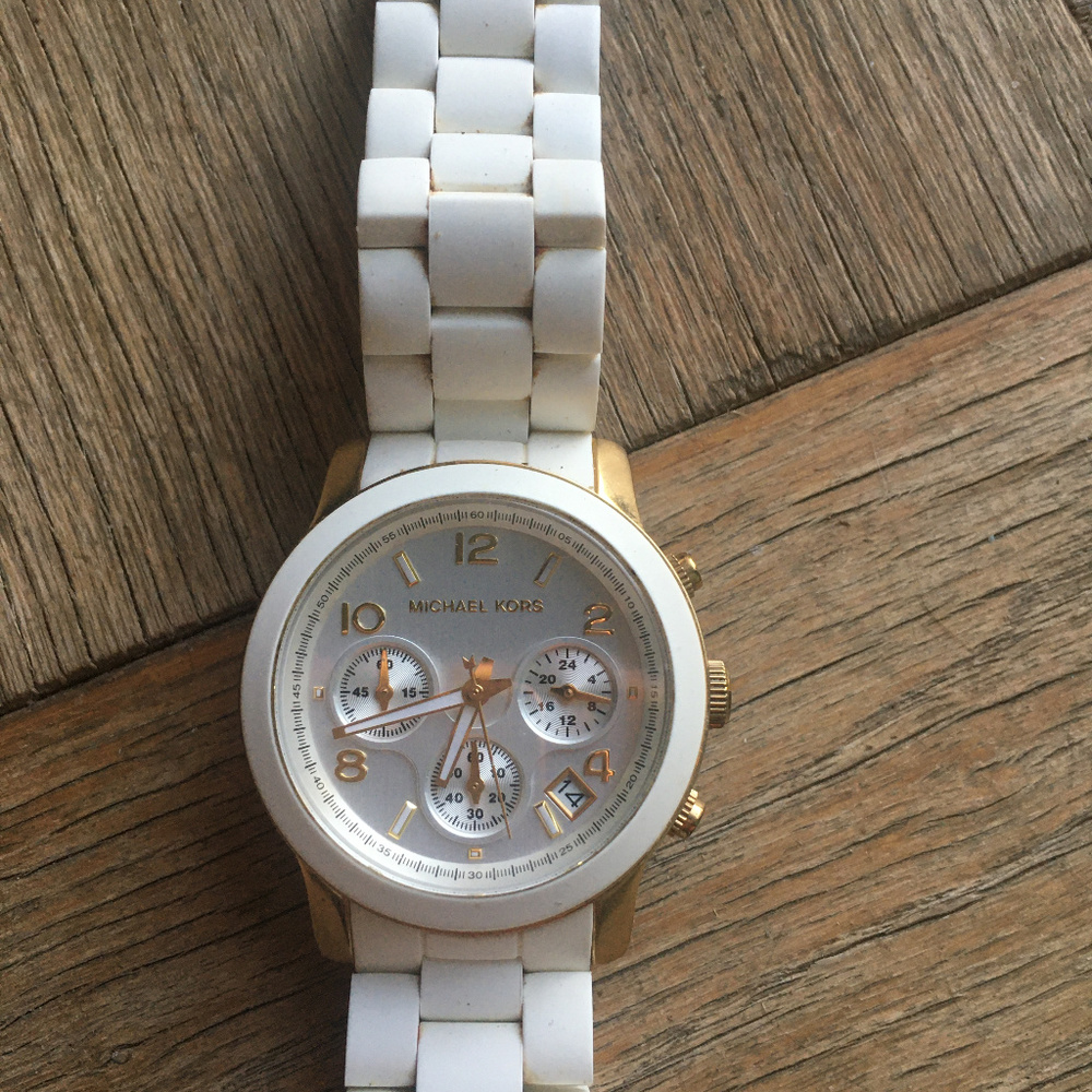 Michael Kors Womens Watch - Picture 2 of 5